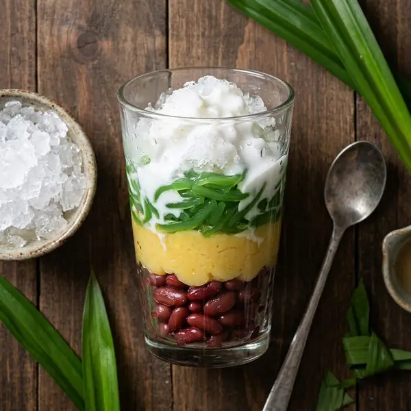 Chè ba màu truyền thống chụp từ trên xuống